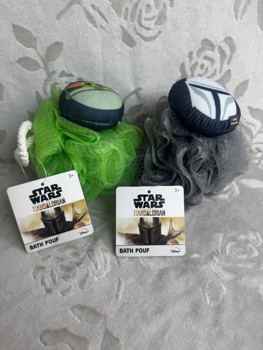 Star Wars Mandalorian Bath Pouf Set Baby Yoda & Mandalorian Helmet Design NWT